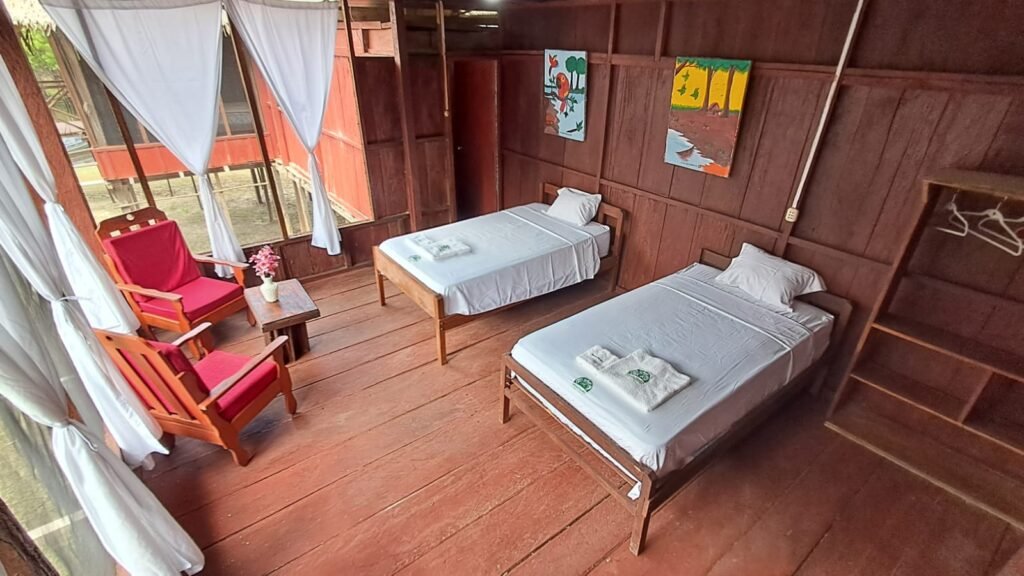 amazon rainforest lodge